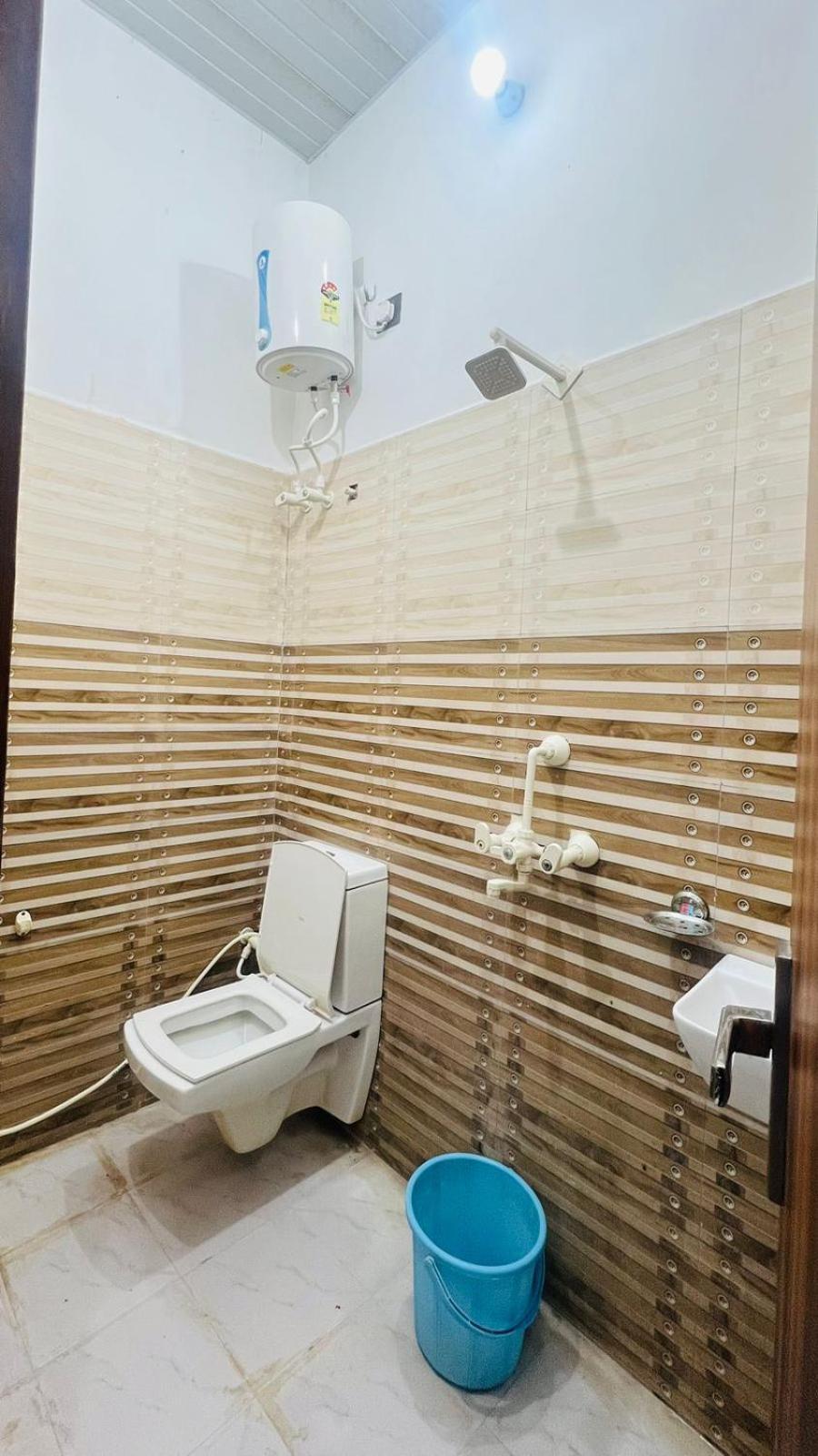 Hotel Rudra Residency Near Railway Station Mathura Exterior photo