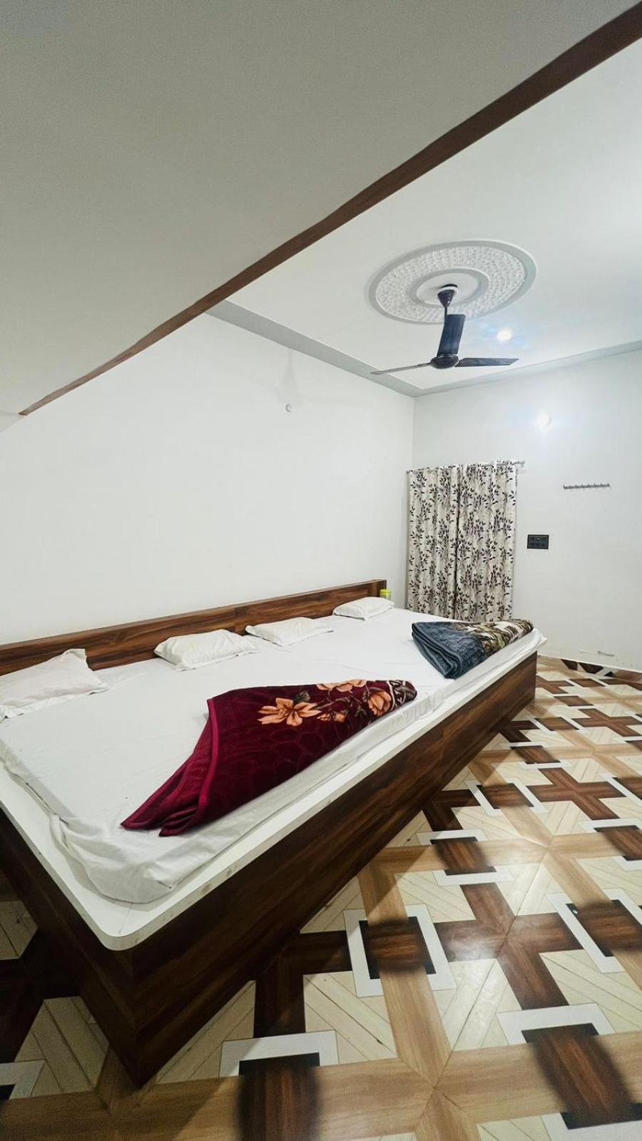 Hotel Rudra Residency Near Railway Station Mathura Exterior photo
